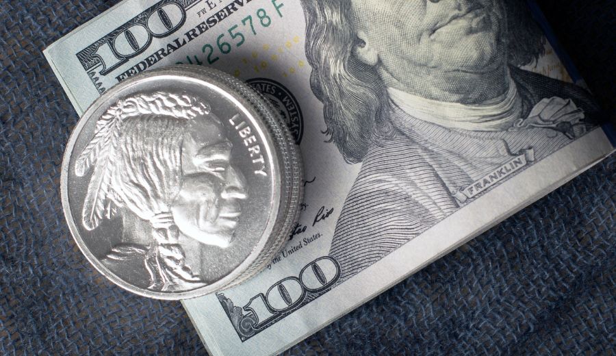 Investing In Gold vs Platinum Investing In Gold vs Platinum